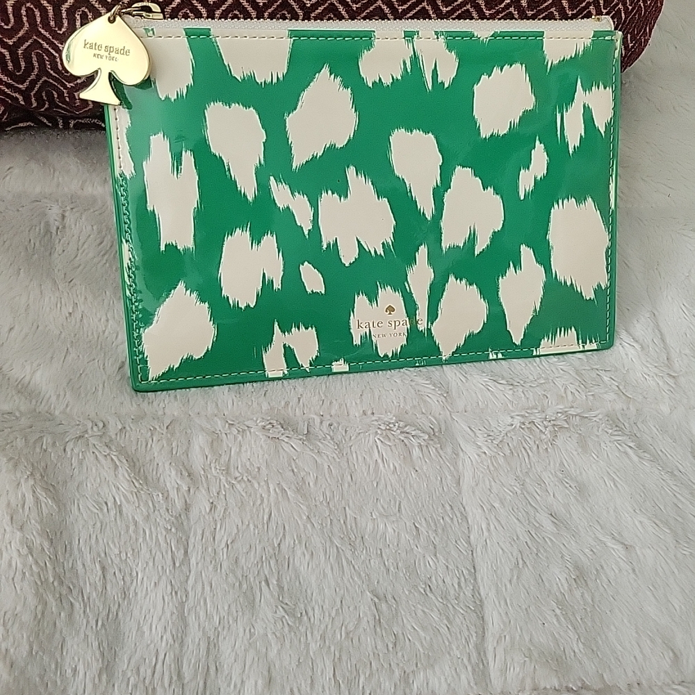 Kate Spade Green and White Geometric Pattern Make-up Pouch Bag Gold Hardware